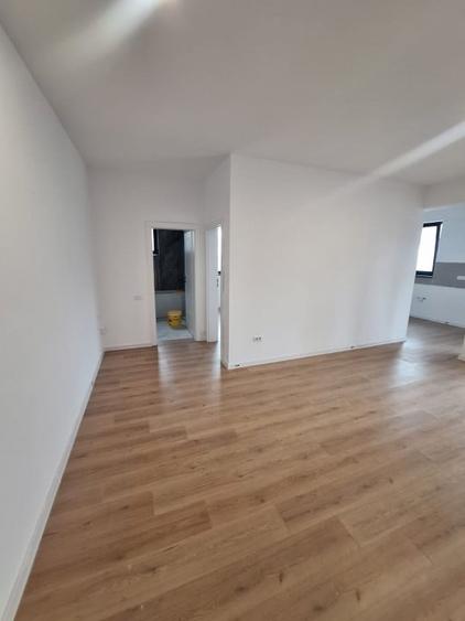 Birou, de 55 mp, în Tomis III