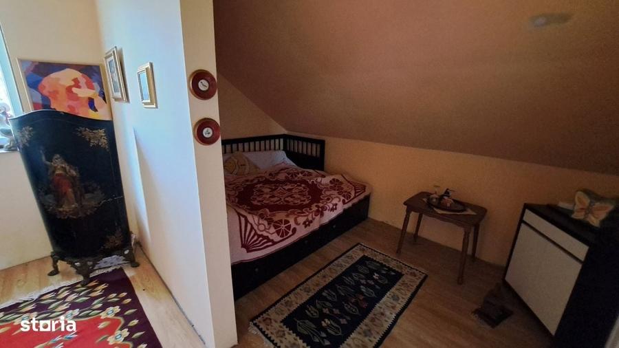 Casă cu 4 camere în Bradu