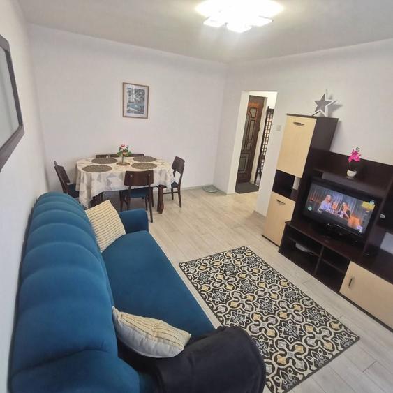 Inchiriez Apartment 3 Camere - 1