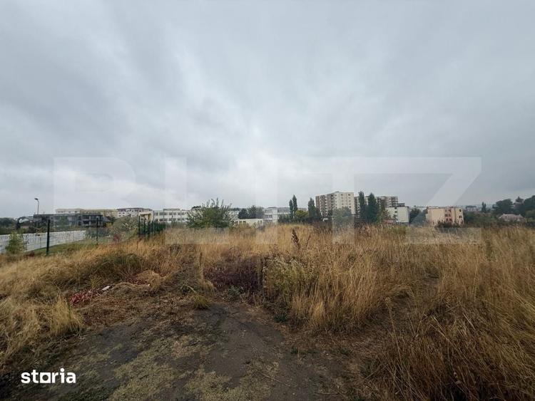 Teren de 1200 mp, în Craiovița Nouă