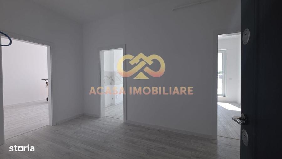 Apartament cu 3 camere decomandat în Voinești