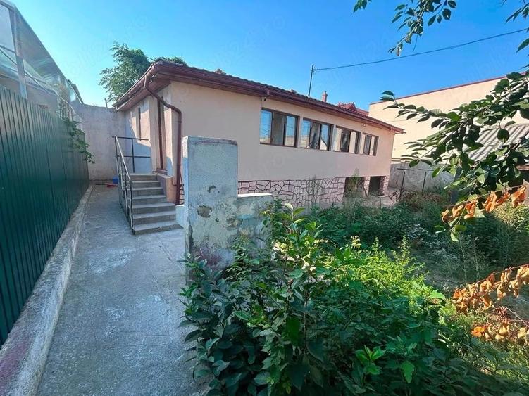 Casă cu Teren 227 Mp în Ultracentral