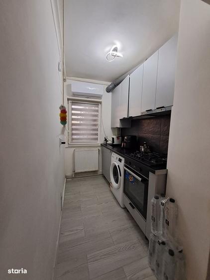 Garsonieră decomandată în Central