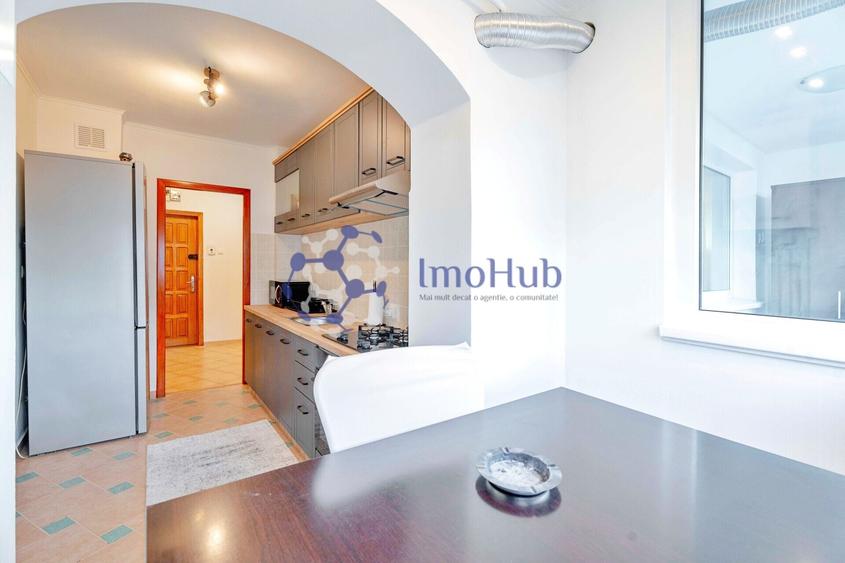 Apartament cu 3 camere decomandat, mobilat în Podu Roș