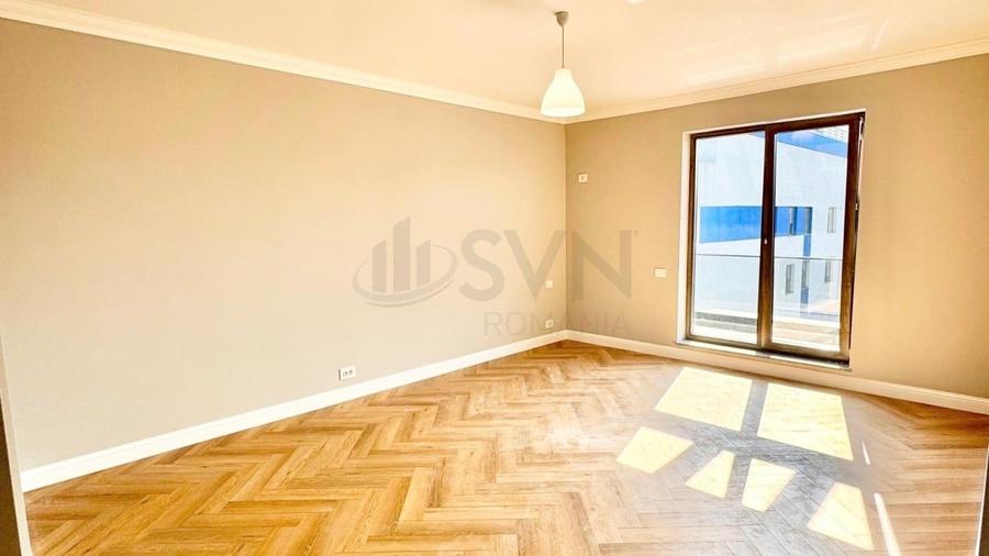 Apartament cu 3 camere decomandat în Aviației