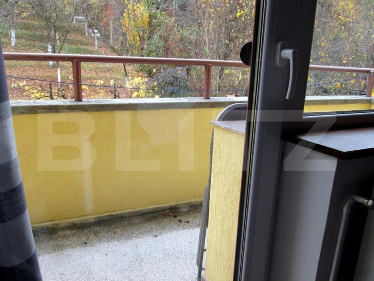 Apartament cu 2 camere semidecomandat, mobilat în Centrul Istoric