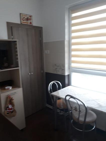 Apartament cu 2 camere în 13 Decembrie