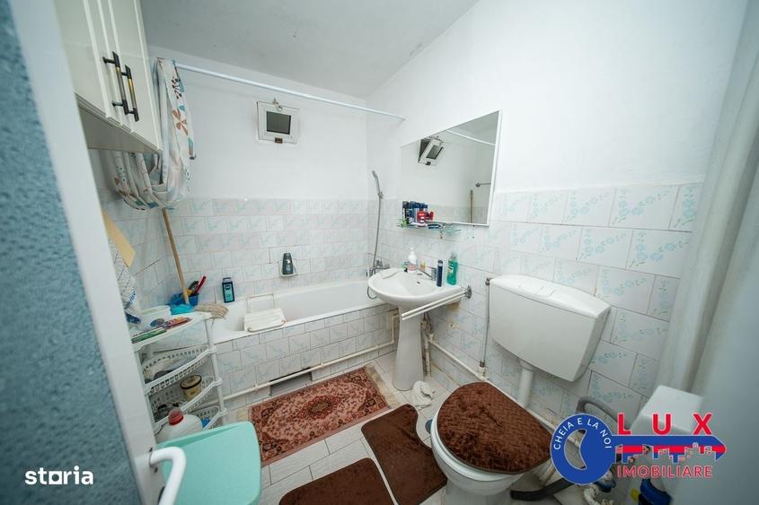 Apartament cu 2 camere decomandat în C5