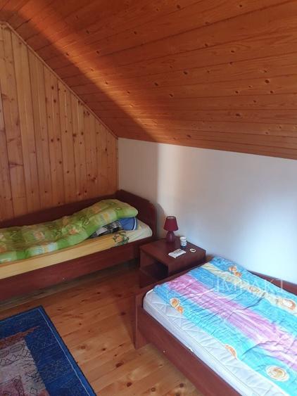 Casă individuală cu 4 camere cu Teren 1300 Mp în Dealu Negru