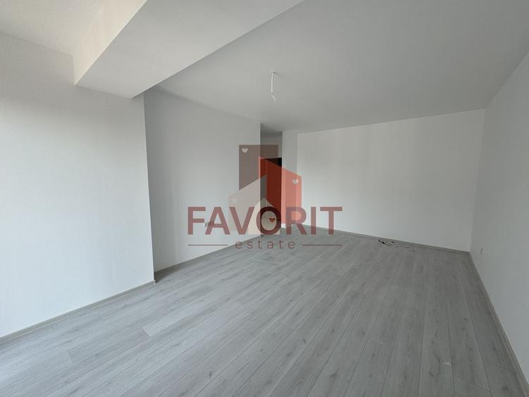 Apartament cu 3 camere decomandat în Aradului