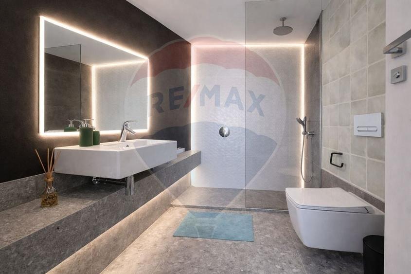 Apartament cu 3 camere semidecomandat, mobilat în Aviației