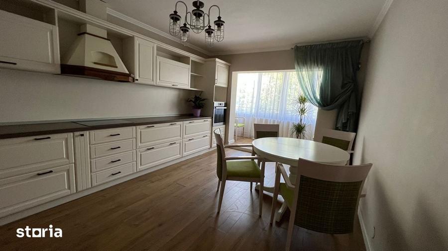 Apartament cu 3 camere decomandat în Aradul Nou