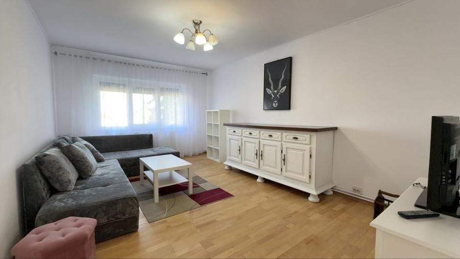 Apartament cu 2 camere decomandat în Bucovina