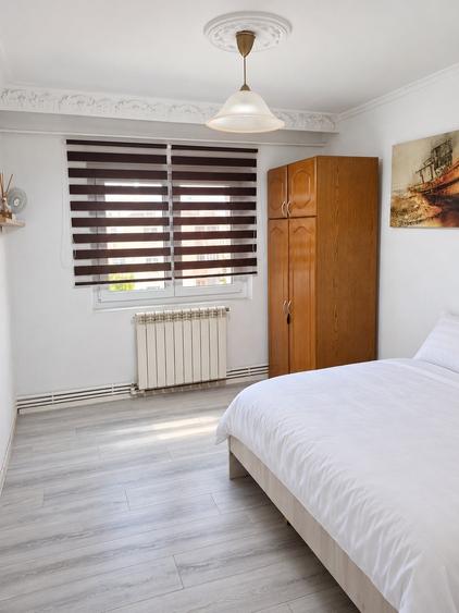 Apartament cu 3 camere decomandat, mobilat în Tomis III