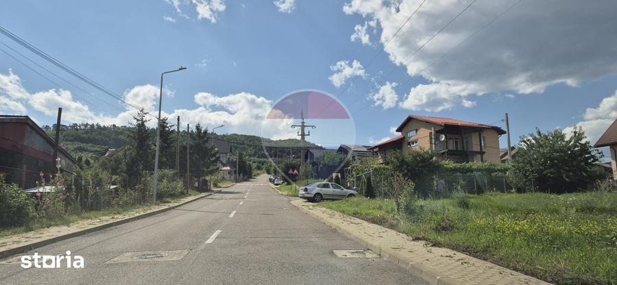 Teren de 430 mp, în Central