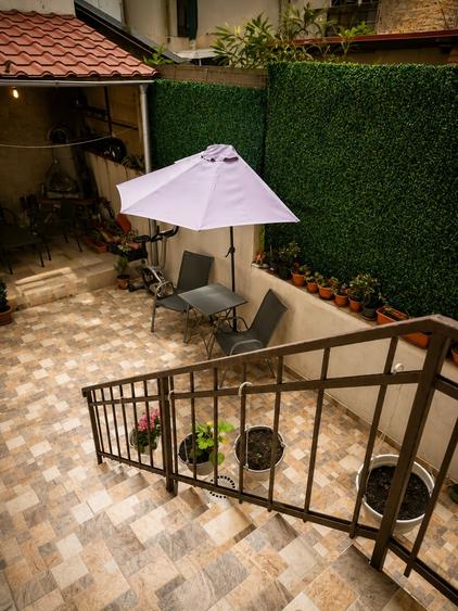 Apartament cu 3 camere decomandat, mobilat în Peninsula