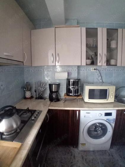 Apartament cu 4 camere decomandat în Central