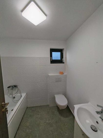 Casă cu 4 camere cu Teren 384 Mp în Tărlungeni