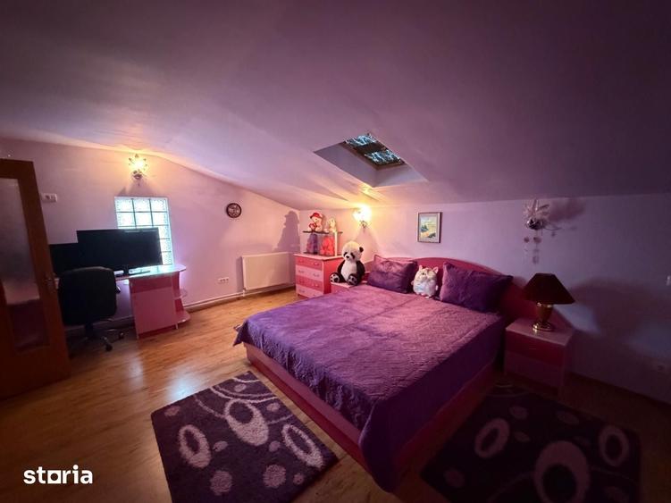 Casă cu 7 camere cu Teren 213 Mp în Coiciu
