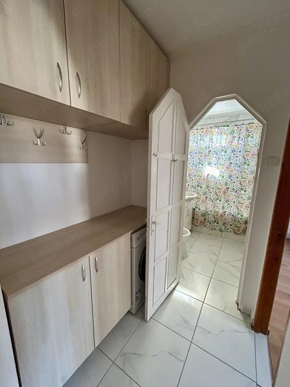 Apartament cu 2 camere semidecomandat în Careiului