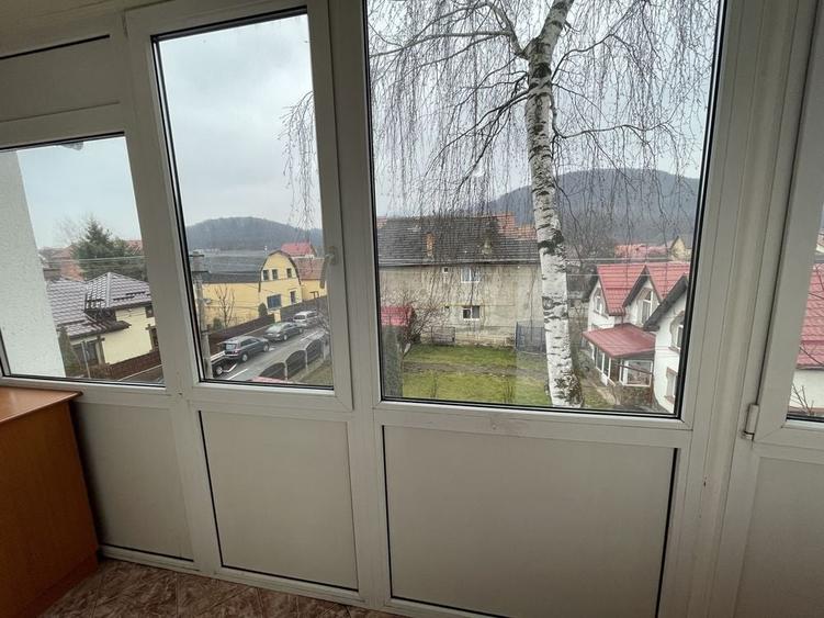 Apartament cu 2 camere decomandat în Noua