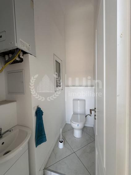 Apartament cu 3 camere semidecomandat, mobilat în Central