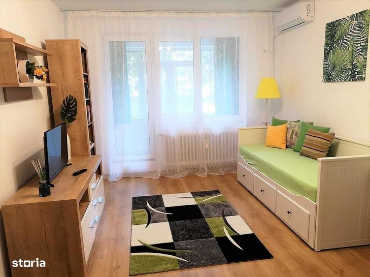 Garsonieră decomandată în Gorjului