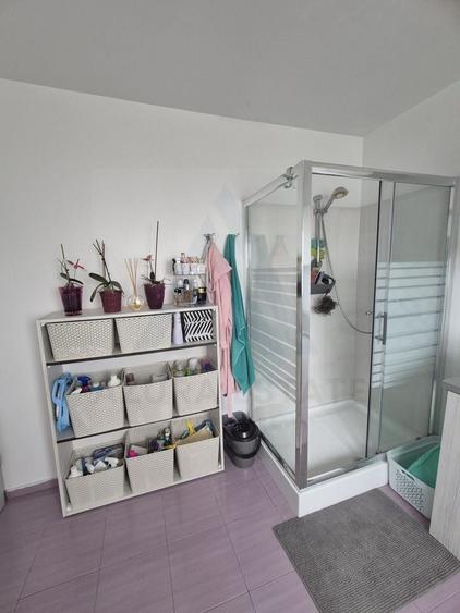 Apartament cu 4 camere decomandat, mobilat în Exterior Sud