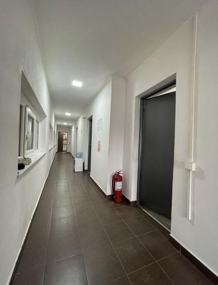 Spațiu comercial, de 100 mp, în Centura