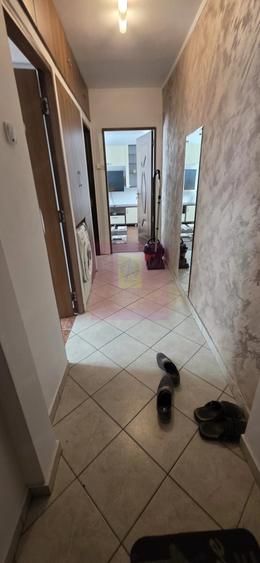 Apartament cu 2 camere semidecomandat în Est