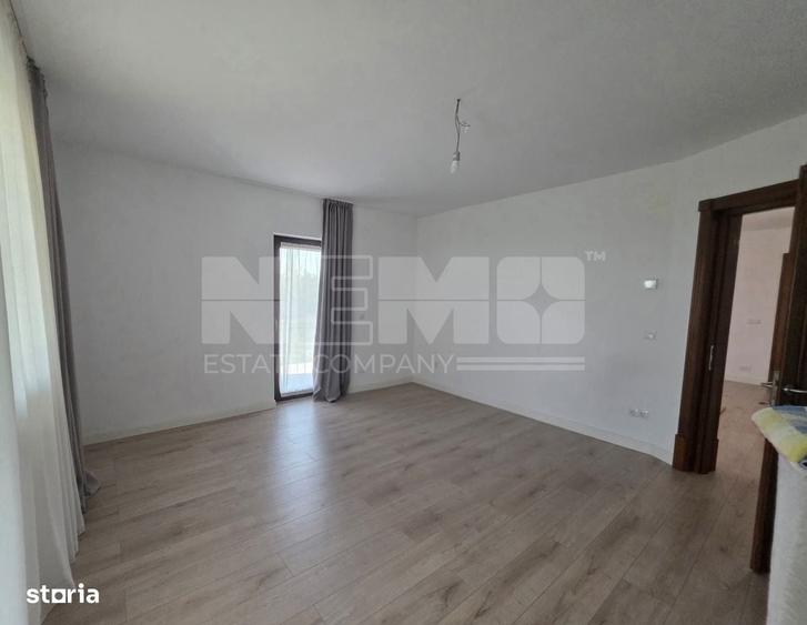 Casă cu 4 camere în Copălău