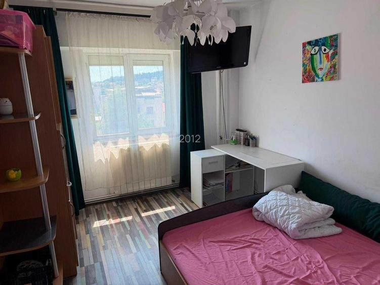 Apartament 3 camere pe Calea lui Traian cu vedere stradala. Direct Proprietar