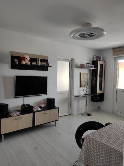 Apartament cu 2 camere semidecomandat în Tomis Nord