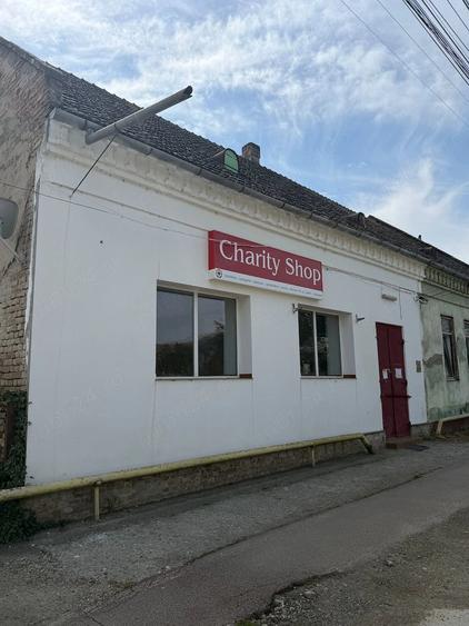 Spațiu comercial, de 100 mp, în Central