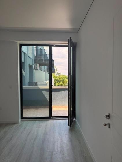 Apartament cu 2 camere nedecomandat în Sârbi