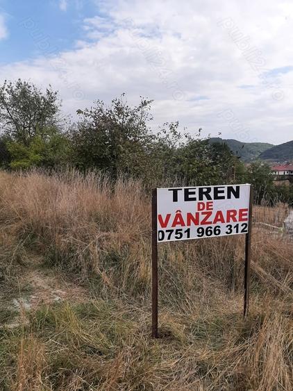 Teren de 4700 mp, în Central