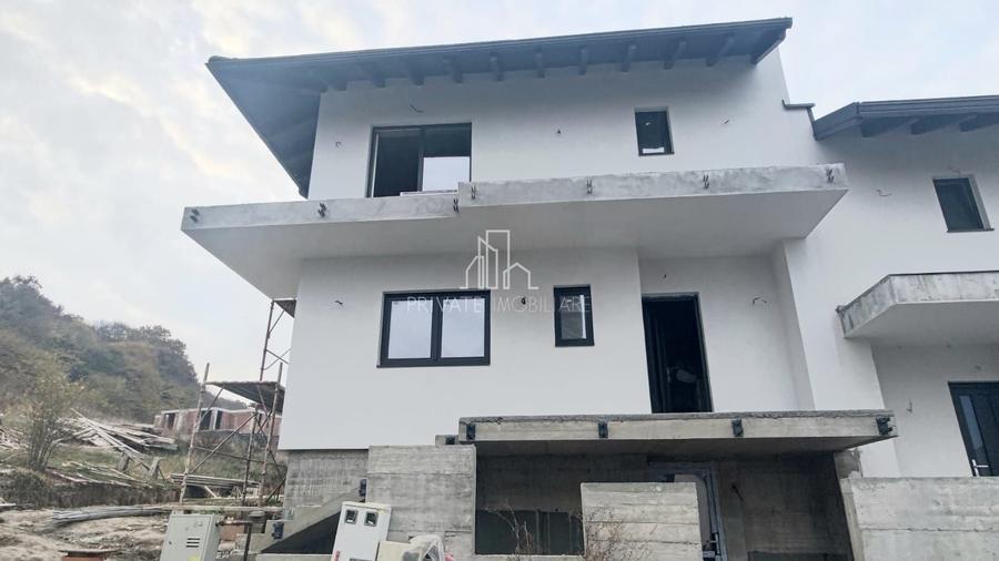 Casă individuală cu 4 camere cu Canalizare în Sâncraiu de Mureș