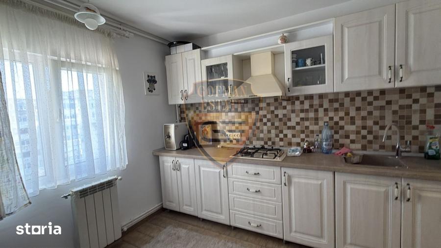 Apartament cu 3 camere decomandat, mobilat în Inel II