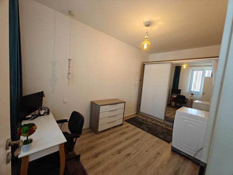 Apartament cu 3 camere decomandat, mobilat în Tomis Nord