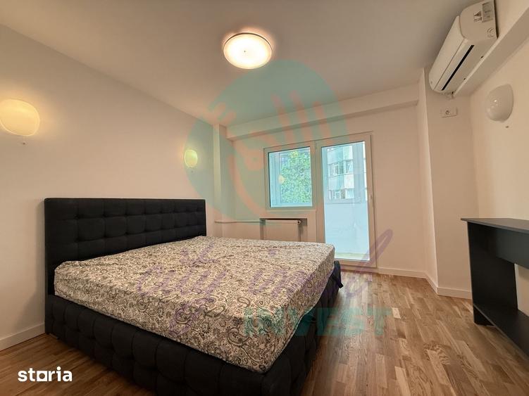 Apartament cu 4 camere decomandat în Romană