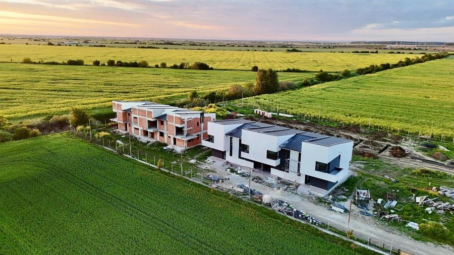 Duplex cu 4 camere cu Teren 248 Mp în Ștefăneștii de Jos