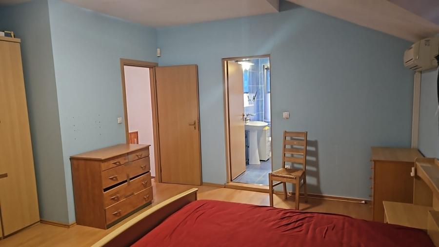 Casă cu 5 camere cu Teren 100 Mp în Corbeanca