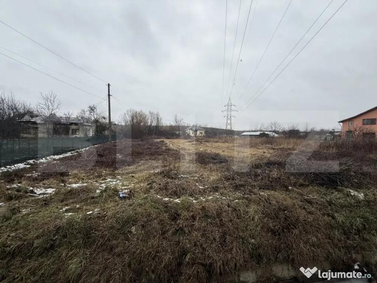 Teren de 1049 mp, în Priseaca