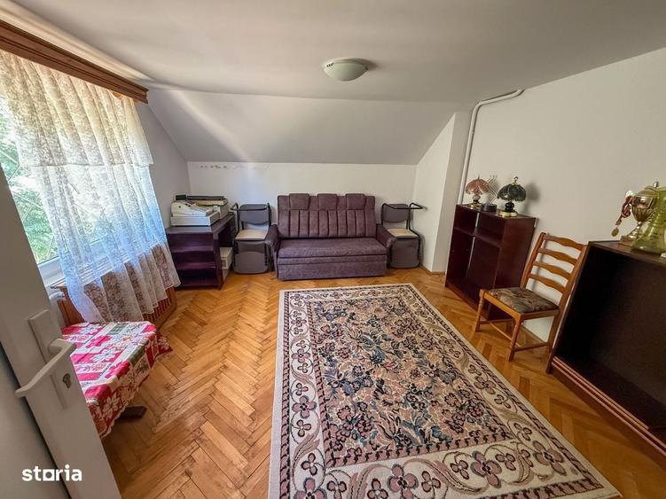 Casă cu 4 camere în Breaza de Jos