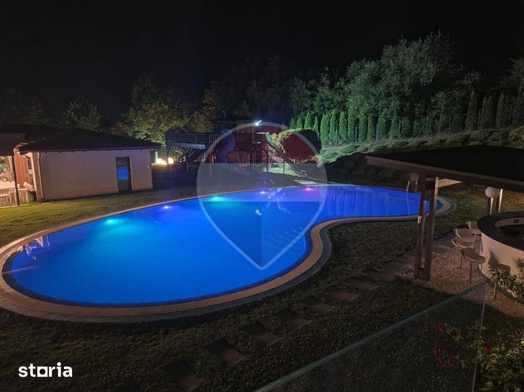 Casă cu Teren 3732 Mp în Aiton