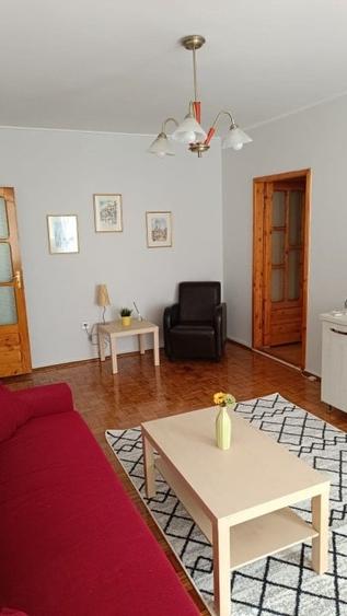 Apartament cu 2 camere semidecomandat, mobilat în Calea Galați
