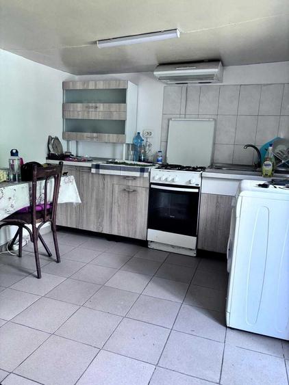 Casă cu 3 camere în Gorjului