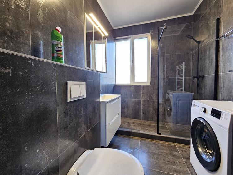 Apartament cu 2 camere semidecomandat, mobilat în Central
