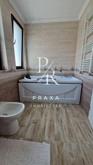 Duplex cu 5 camere cu Canalizare în Florești