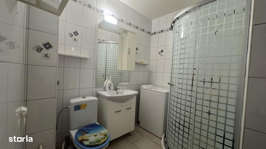 Apartament cu 2 camere decomandat în Polonă